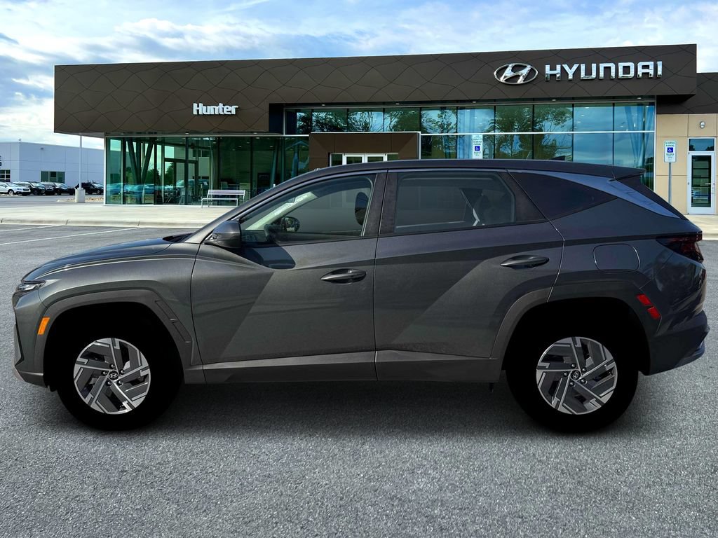 New 2026 Hyundai Tucson Blue SE AWD/4WD image 3