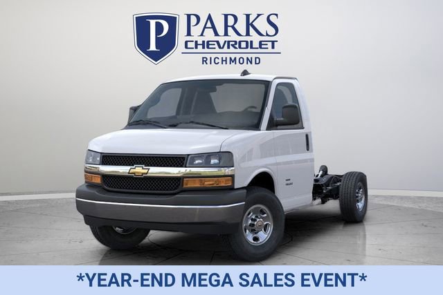 New 2025 Chevrolet Express 3500 w/ Power Convenience Package image 8