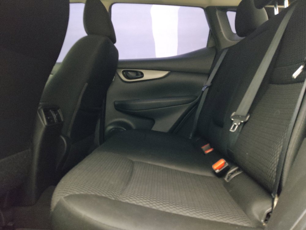 Used 2020 Nissan Rogue Sport S FWD image 18