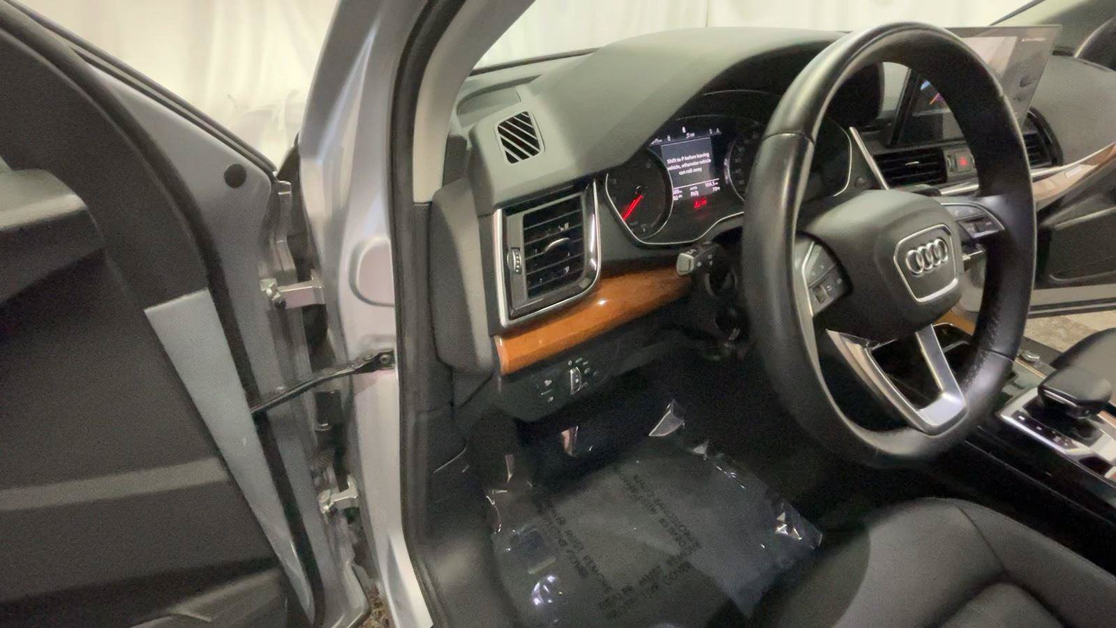 Used 2021 Audi Q5 2.0T Premium w/ Convenience Package AWD/4WD image 32