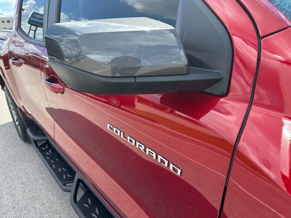 Used 2024 Chevrolet Colorado LT w/ LT Convenience Package II RWD image 12