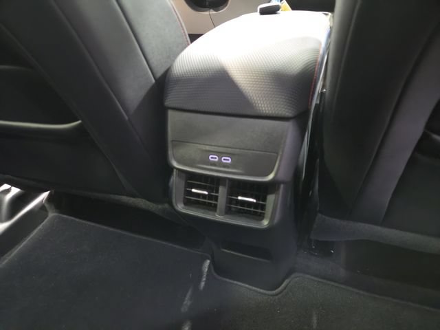 Used 2025 Chevrolet Equinox RS w/ Safety and Technology Package AWD/4WD image 27