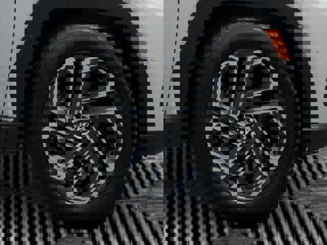 New 2026 Hyundai Tucson Limited image 8