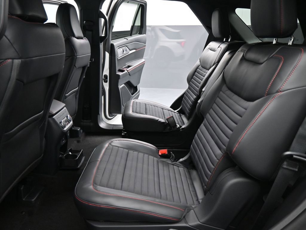 New 2025 Ford Explorer ST-Line w/ Premium Package image 22