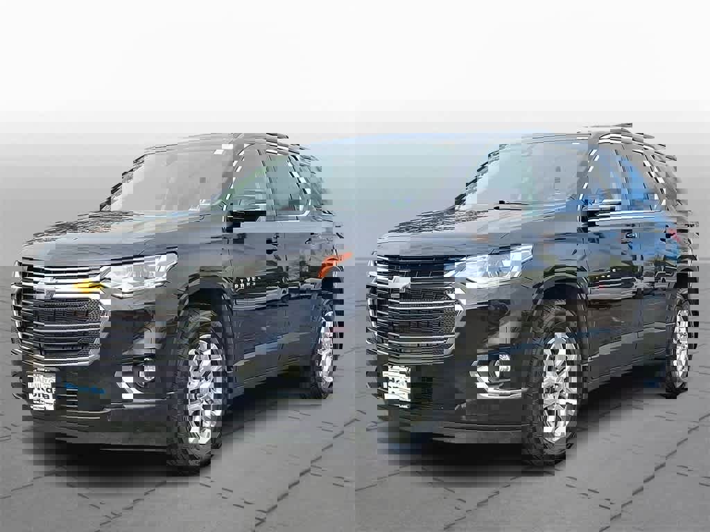 Used 2020 Chevrolet Traverse LT w/ Driver Confidence II Package