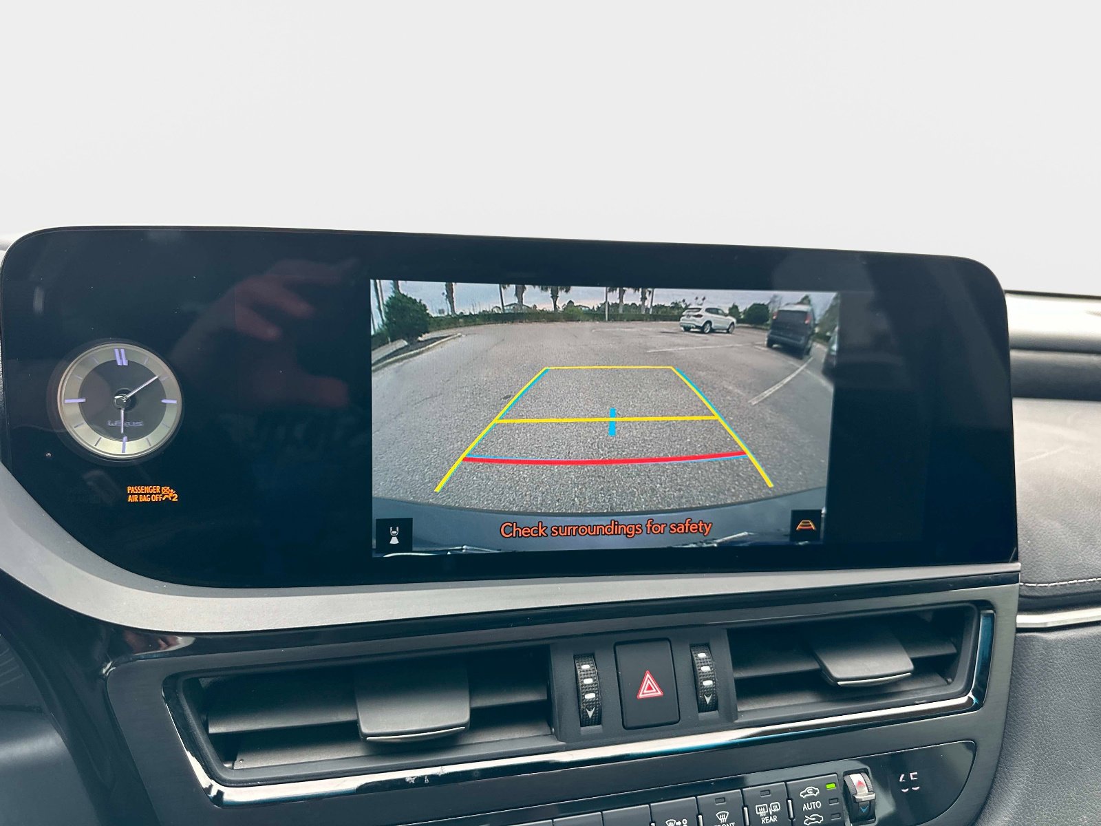 Used 2024 Lexus ES 350 w/ Technology Package image 24