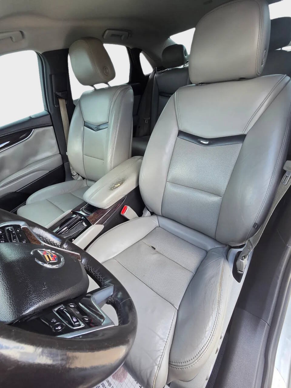 Used 2015 Cadillac XTS Luxury FWD image 10