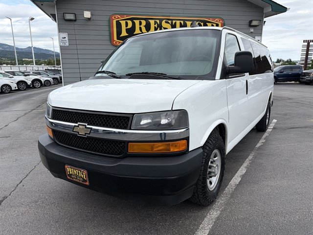 Used 2016 Chevrolet Express 3500 LT w/ LT Preferred Equipment Group RWD image 2