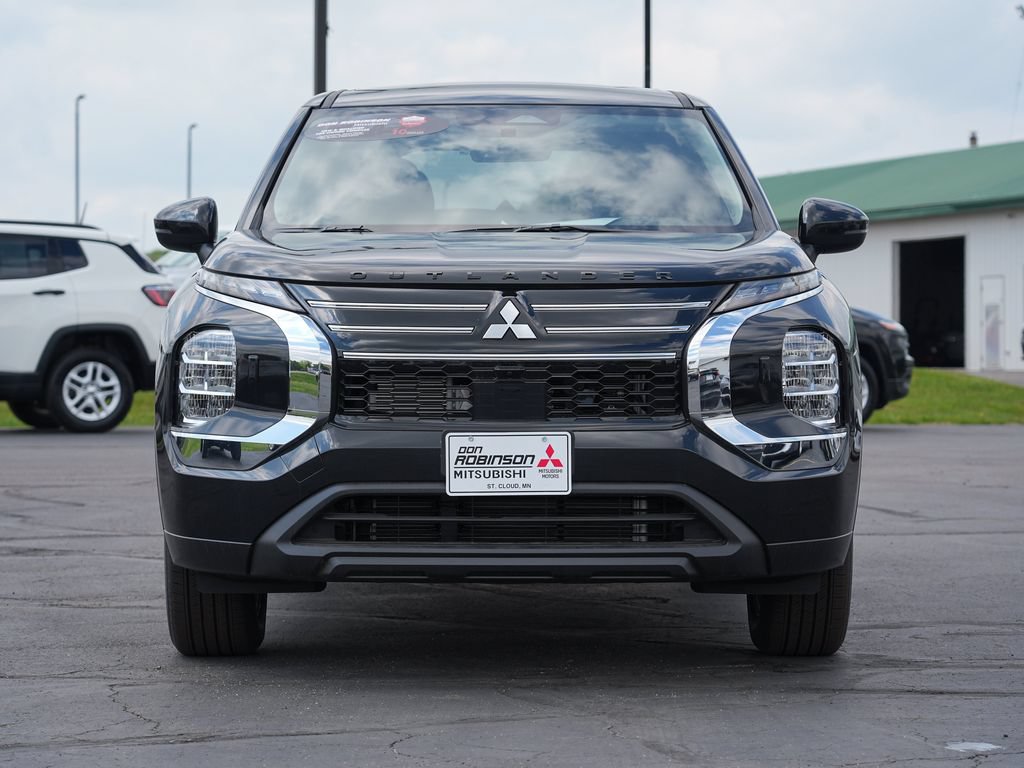 New 2026 Mitsubishi Outlander ES AWD/4WD image 8