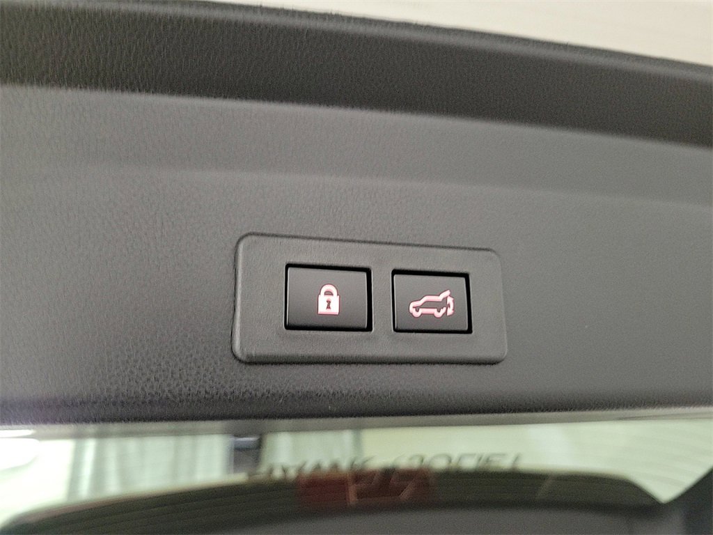 Used 2024 Subaru Ascent Premium w/ Convenience Package image 23