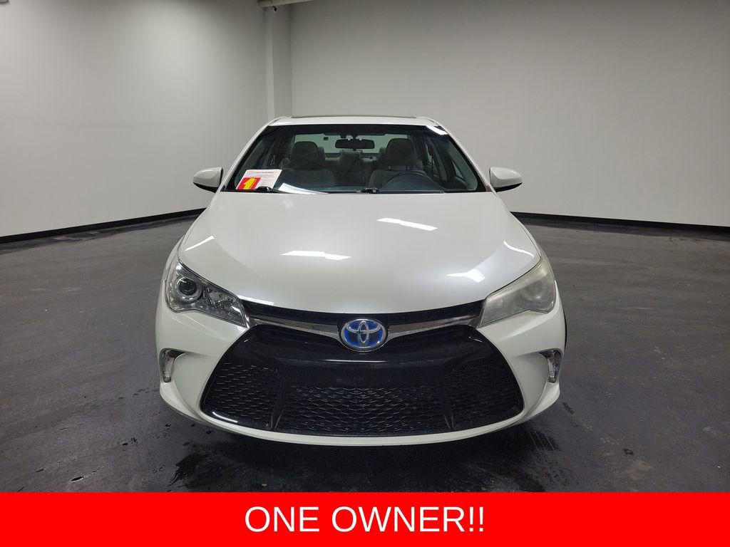 Used 2015 Toyota Camry SE image 2