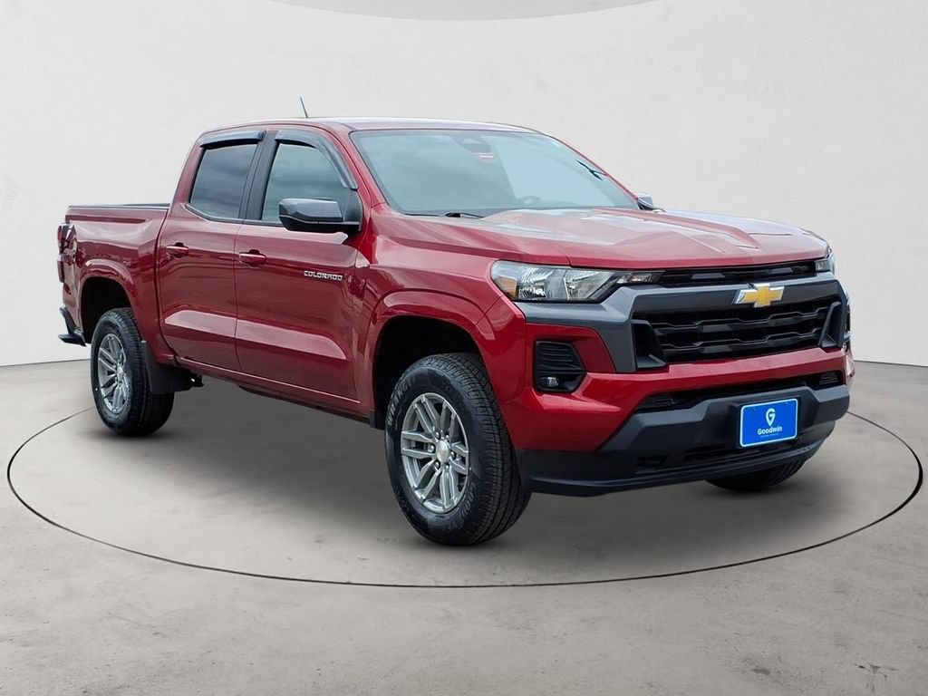 Certified 2023 Chevrolet Colorado LT w/ LT Convenience Package II AWD/4WD image 3