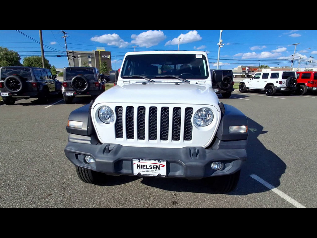 Used 2020 Jeep Gladiator Sport w/ Quick Order Package 24S AWD/4WD image 3