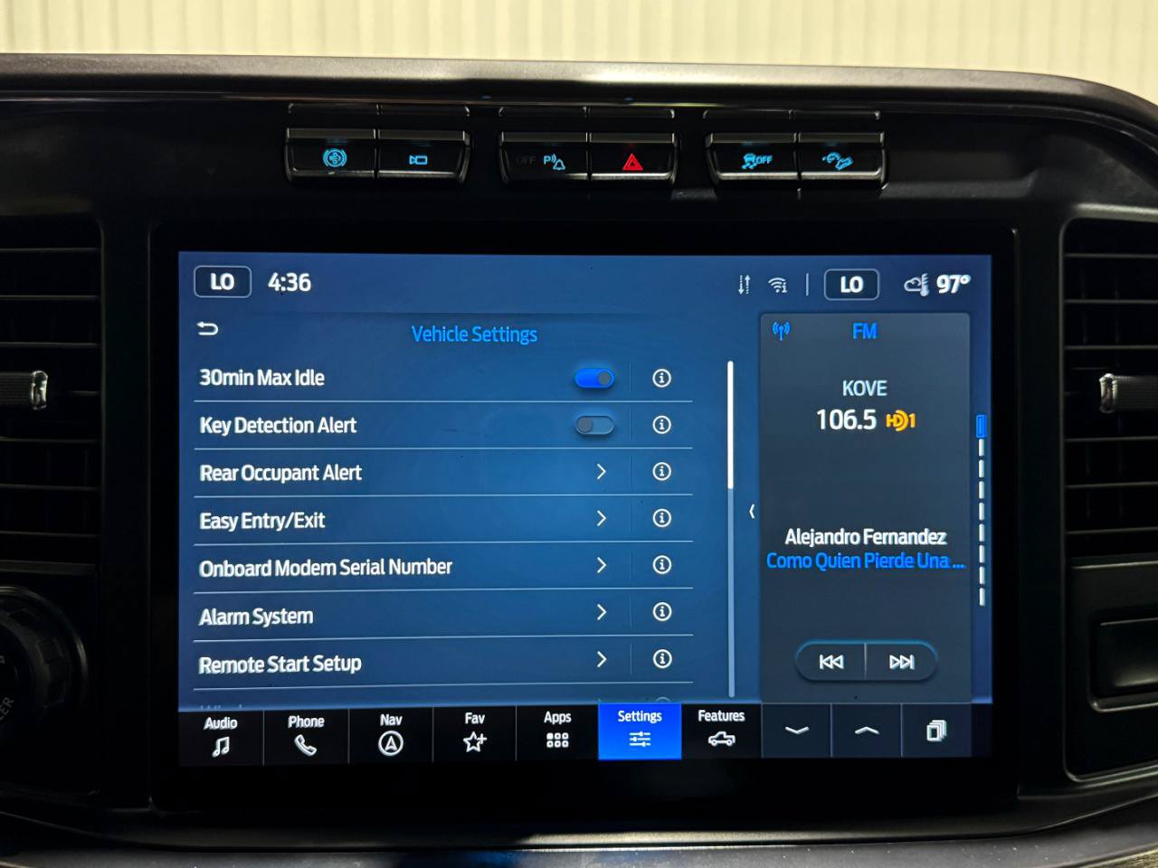 Used 2023 Ford F350 Lariat w/ Lariat Ultimate Package AWD/4WD image 56