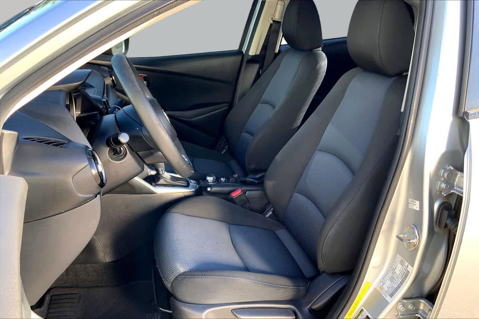 Used 2019 Toyota Yaris LE FWD image 8