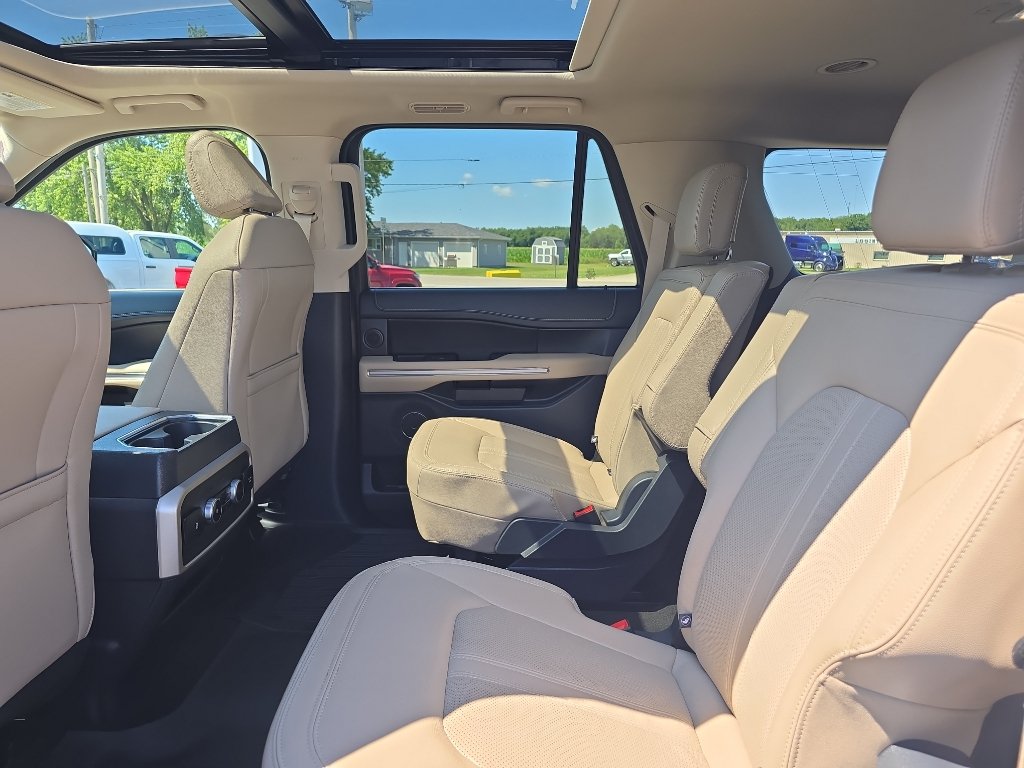 Used 2024 Ford Expedition Max Limited AWD/4WD image 20