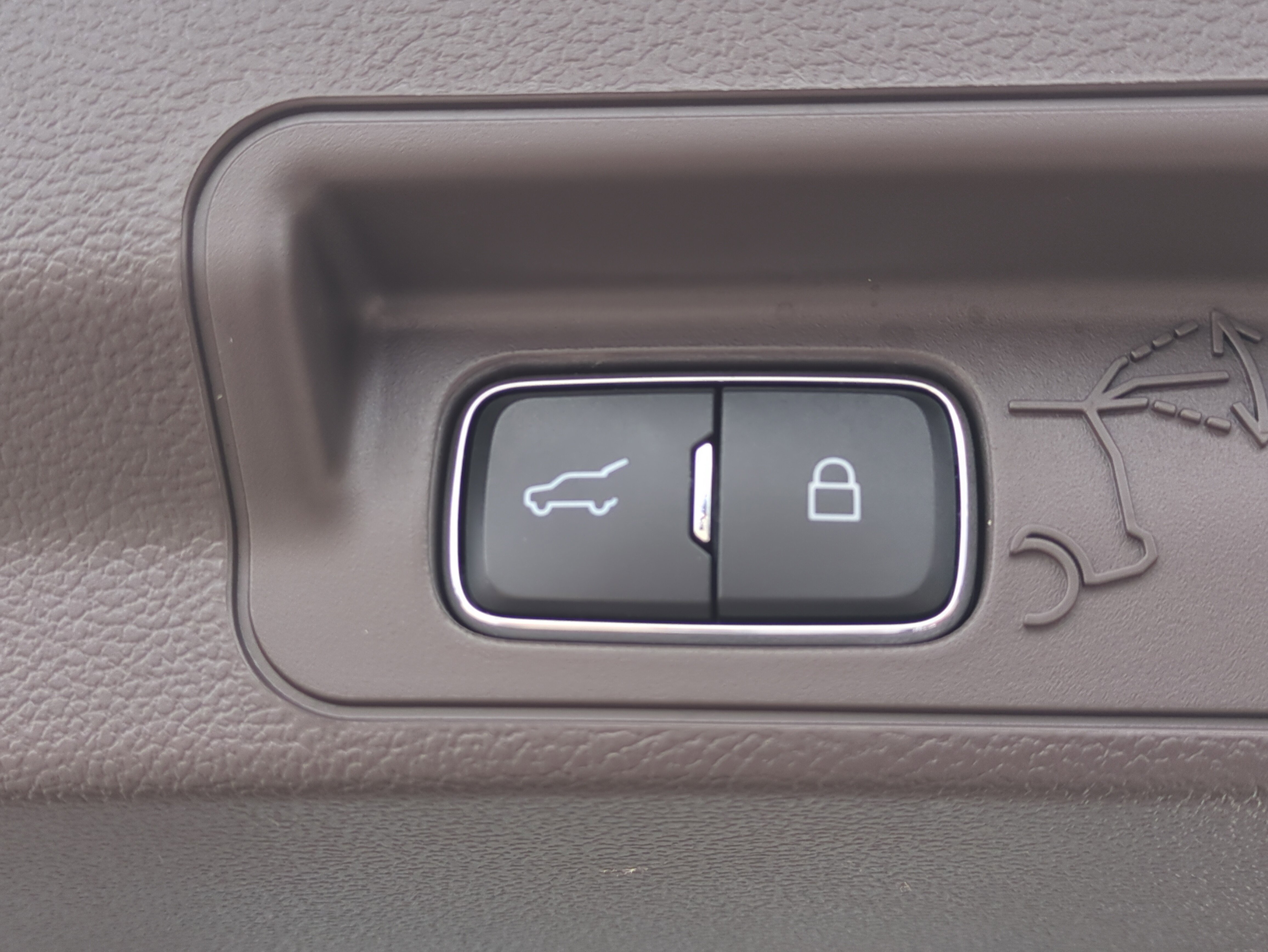 Used 2022 Ford Explorer Platinum w/ Equipment Group 601A image 14