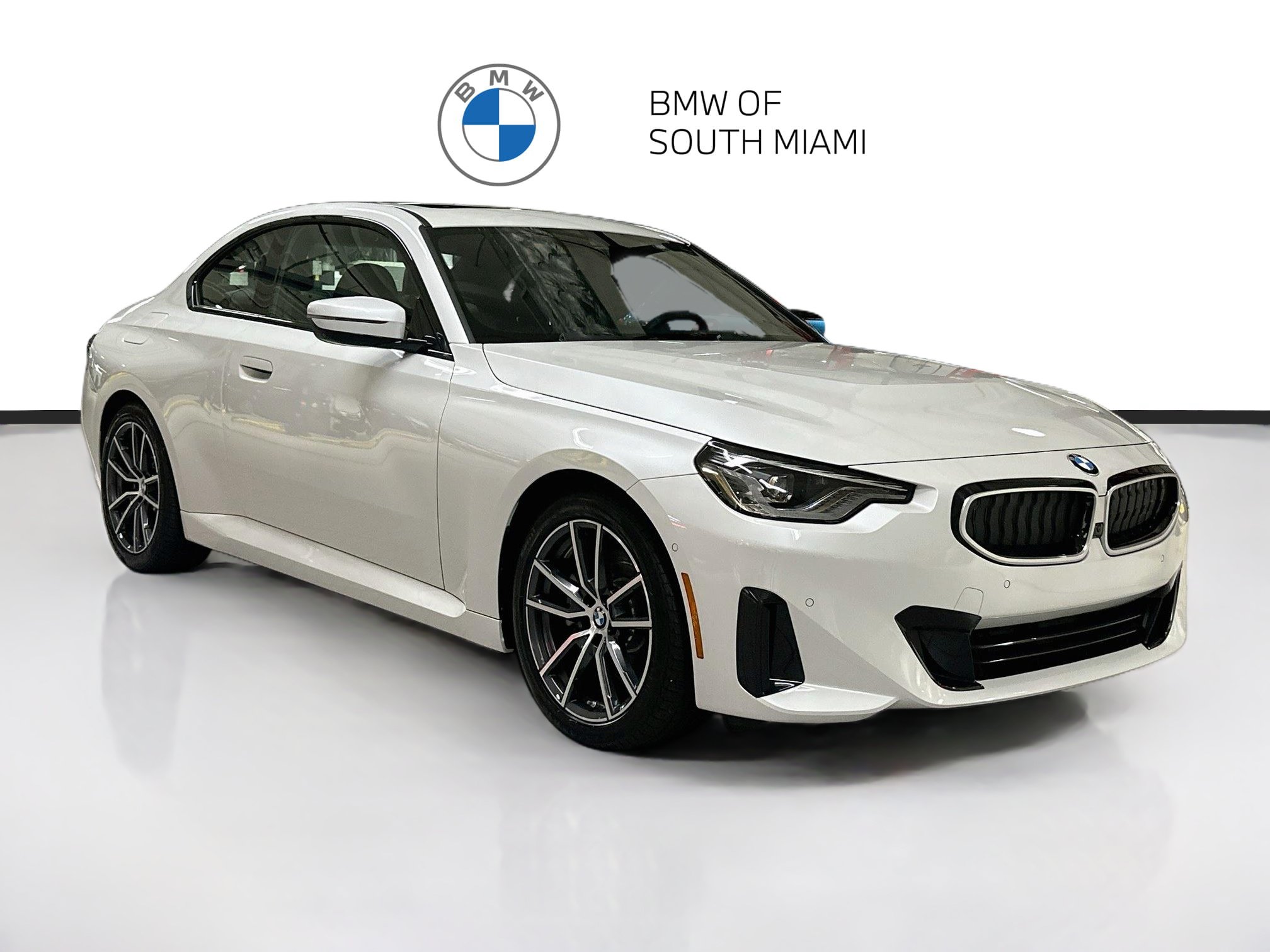 Used 2025 BMW 230i Coupe w/ Premium Package RWD image 1