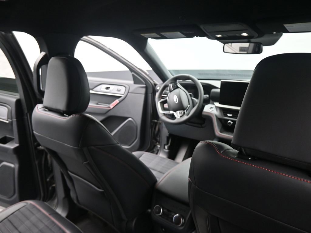 New 2025 Ford Explorer ST-Line w/ Premium Package