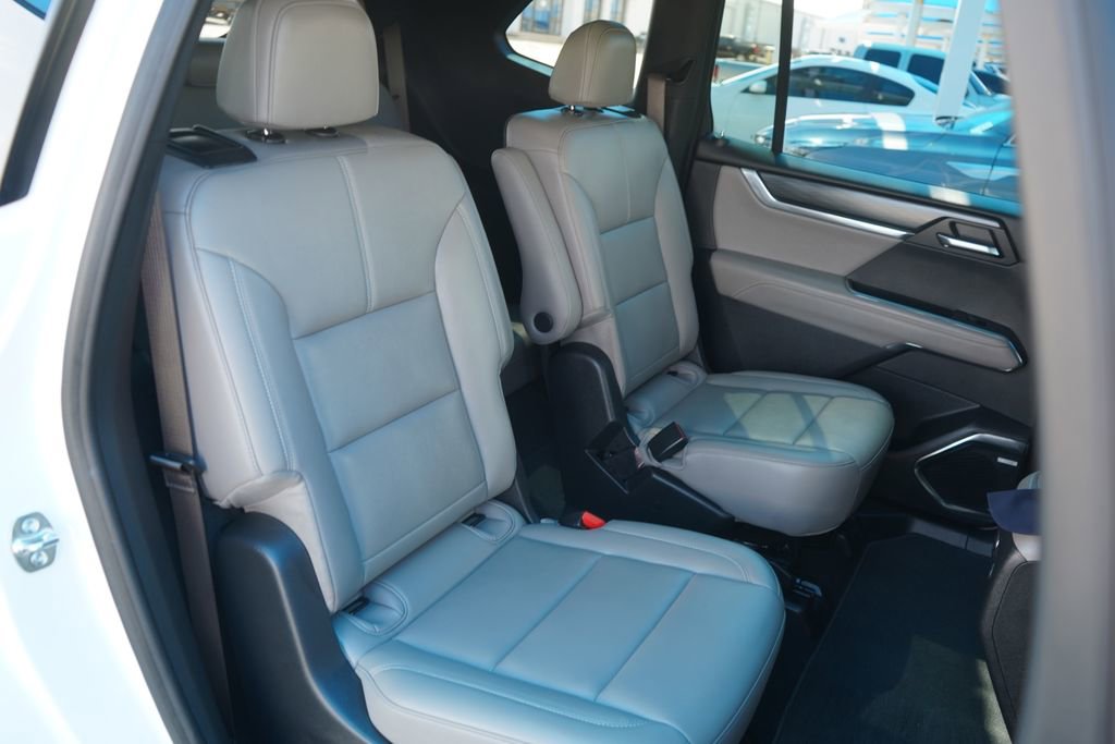 Used 2026 GMC Acadia Elevation w/ Elevation Premium Package AWD/4WD image 24