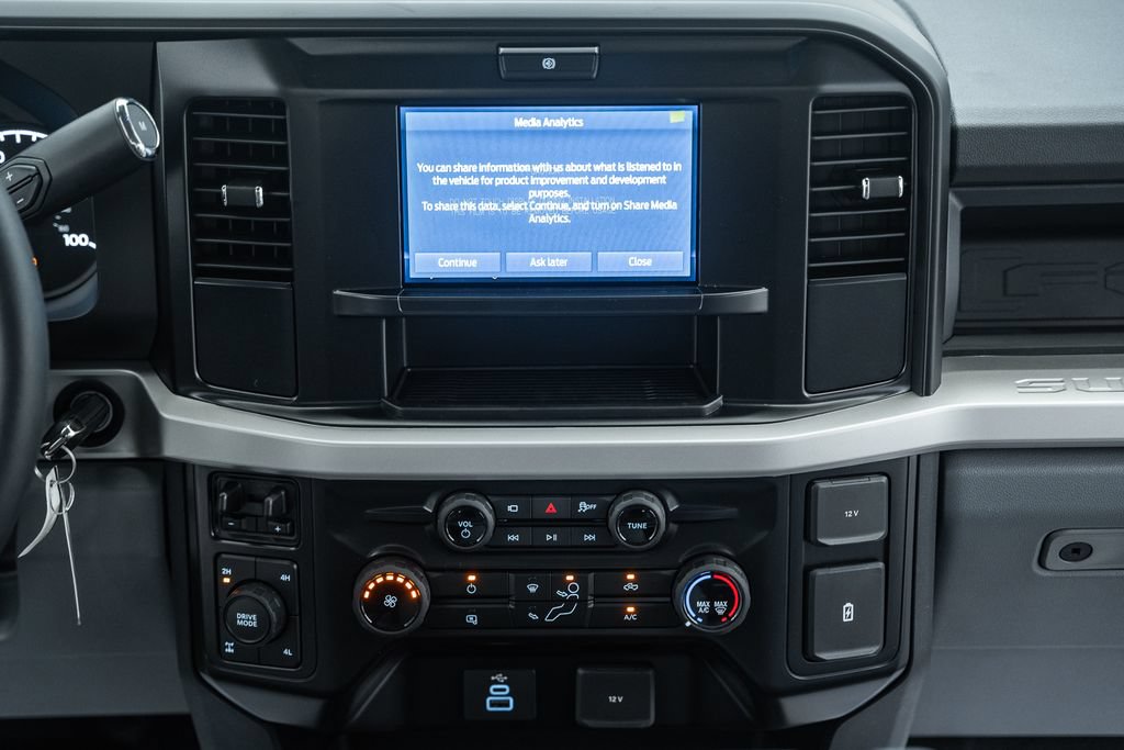 New 2026 Ford F350 XL w/ 360-Degree Camera Package AWD/4WD image 24