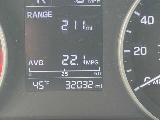 Used 2018 Hyundai Elantra SE image 17