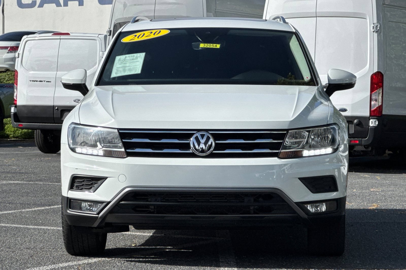 Used 2020 Volkswagen Tiguan SEL FWD image 9