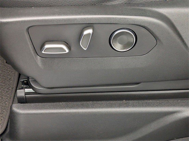 Certified 2021 GMC Yukon Denali w/ Denali Premium Package image 25