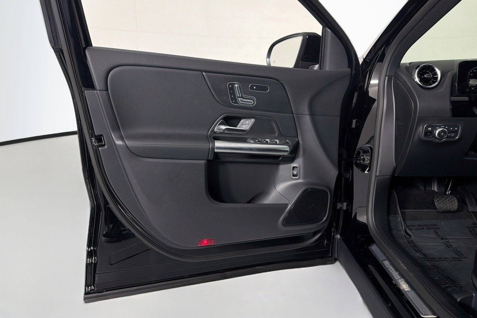 New 2026 Mercedes-Benz GLA 250 image 22