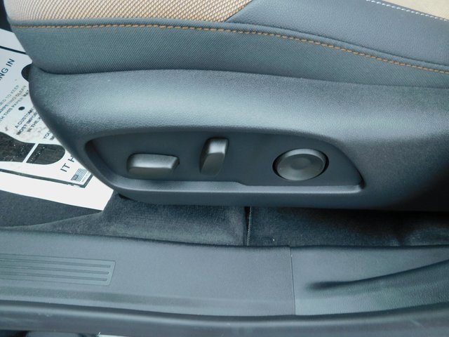 New 2026 Chevrolet Equinox ACTIV image 23