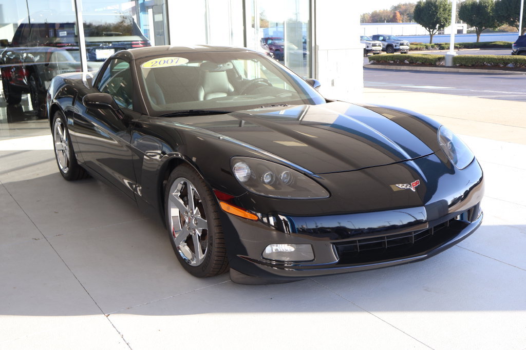 Used 2007 Chevrolet Corvette Coupe w/ Preferred Equipment Group RWD image 10