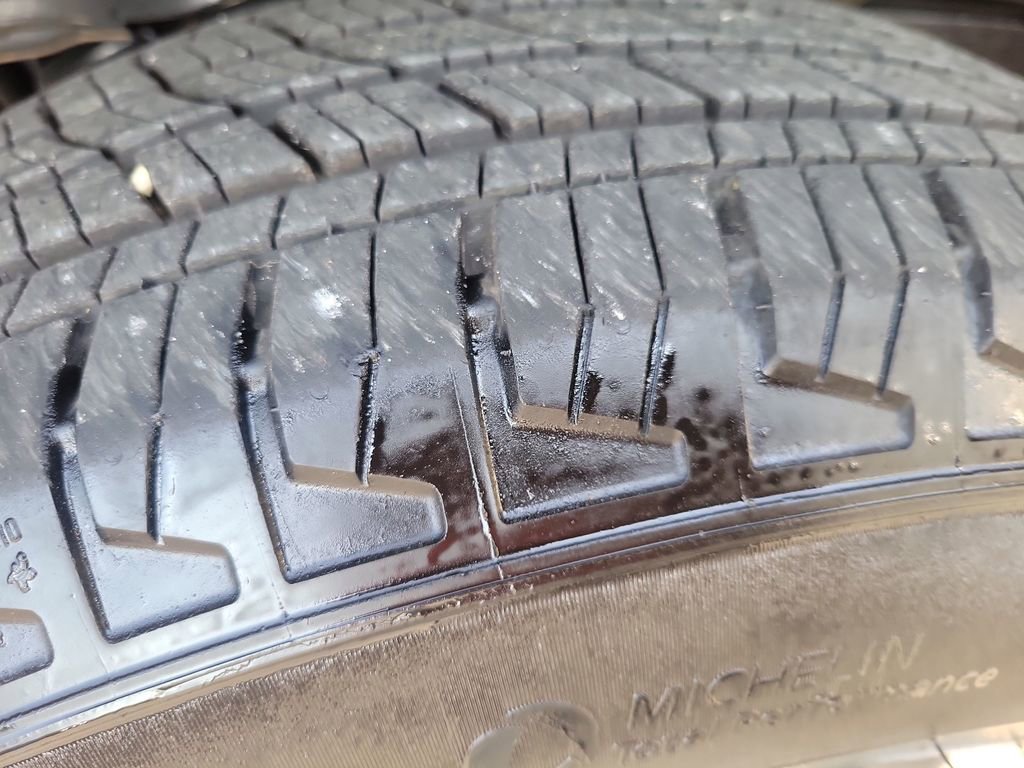 Certified 2025 Toyota Tacoma TRD Sport image 28