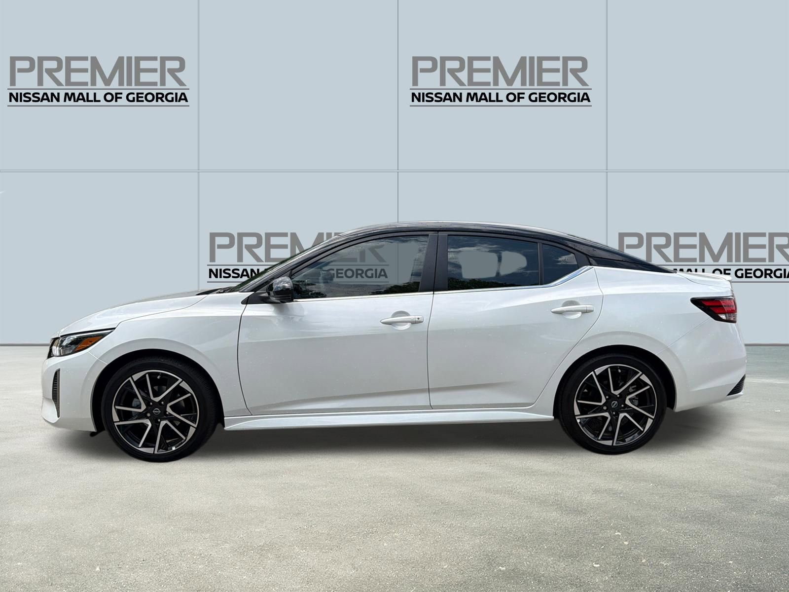 Certified 2025 Nissan Sentra SR w/ SR Premium Package FWD image 8