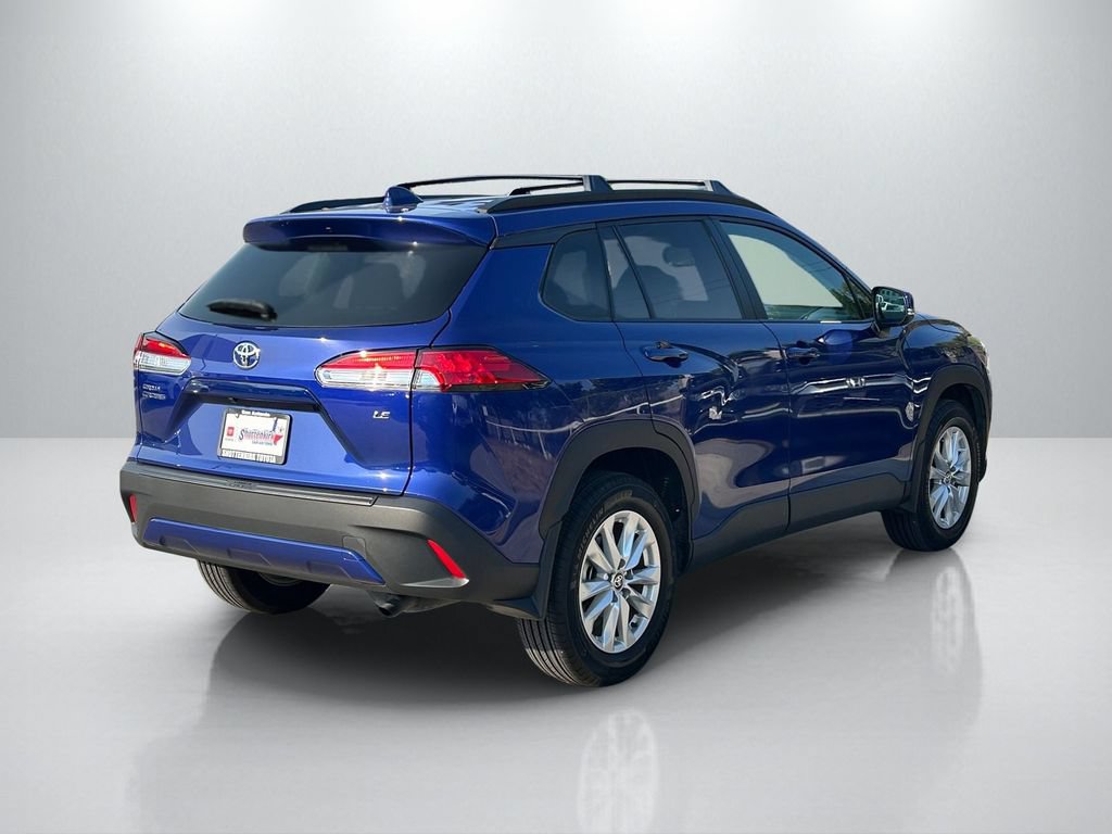 Used 2024 Toyota Corolla Cross LE FWD image 5