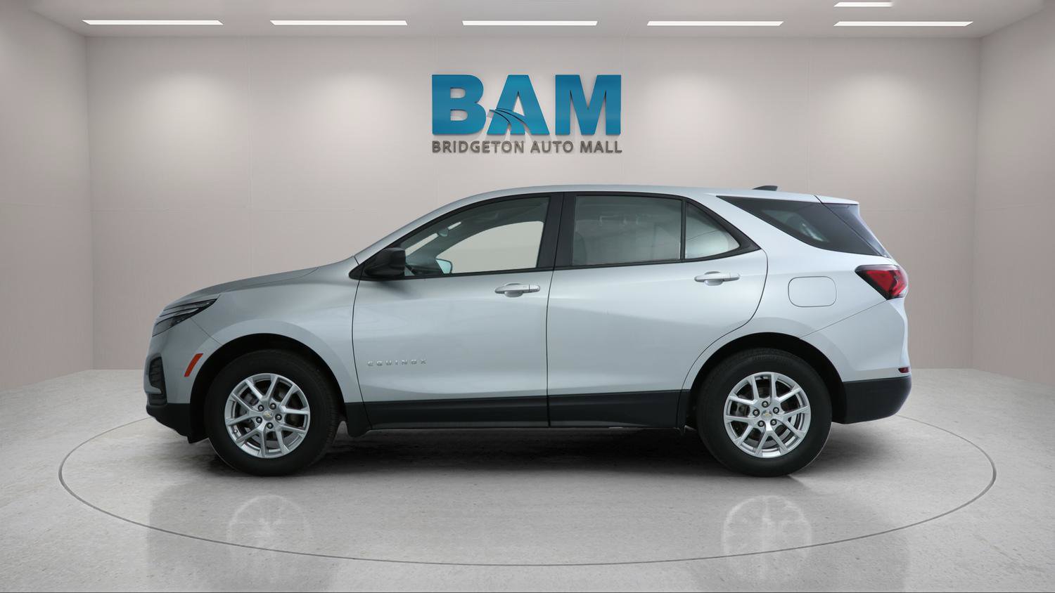 Certified 2022 Chevrolet Equinox LS AWD/4WD image 4