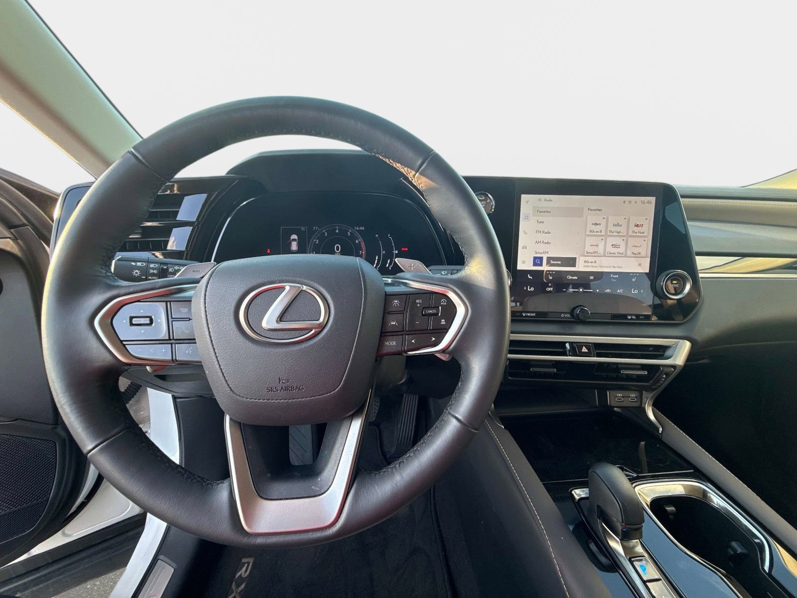 Used 2024 Lexus RX 350 FWD w/ Technology Package image 28