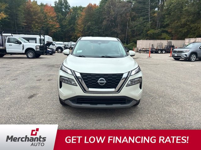 Used 2023 Nissan Rogue SV AWD/4WD image 2