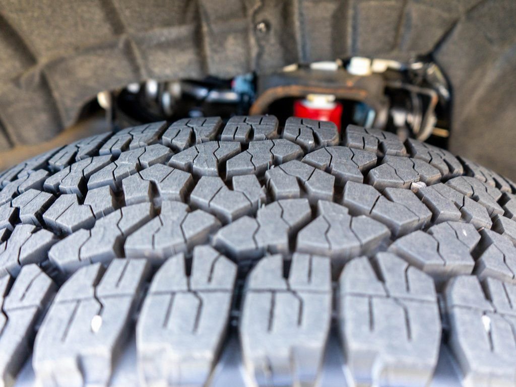 Used 2025 GMC Sierra 3500 AT4 w/ Technology Package image 31