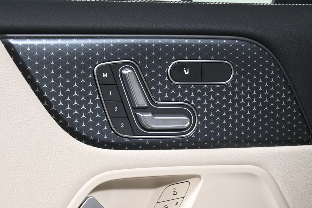 Used 2026 Mercedes-Benz GLA 250 4MATIC image 30