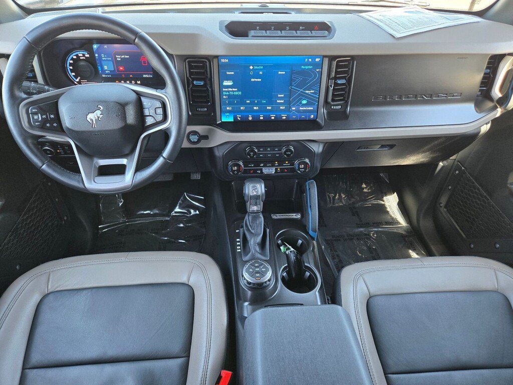 Used 2023 Ford Bronco Wildtrak AWD/4WD image 9