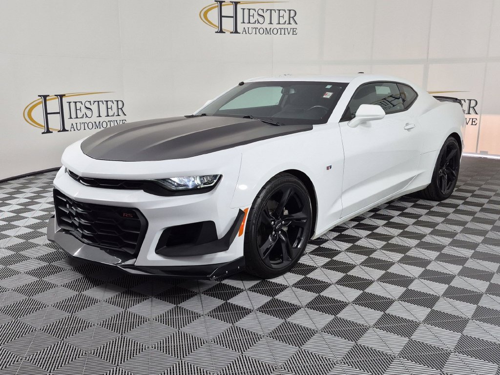 Used 2021 Chevrolet Camaro LT w/ RS Package RWD image 10