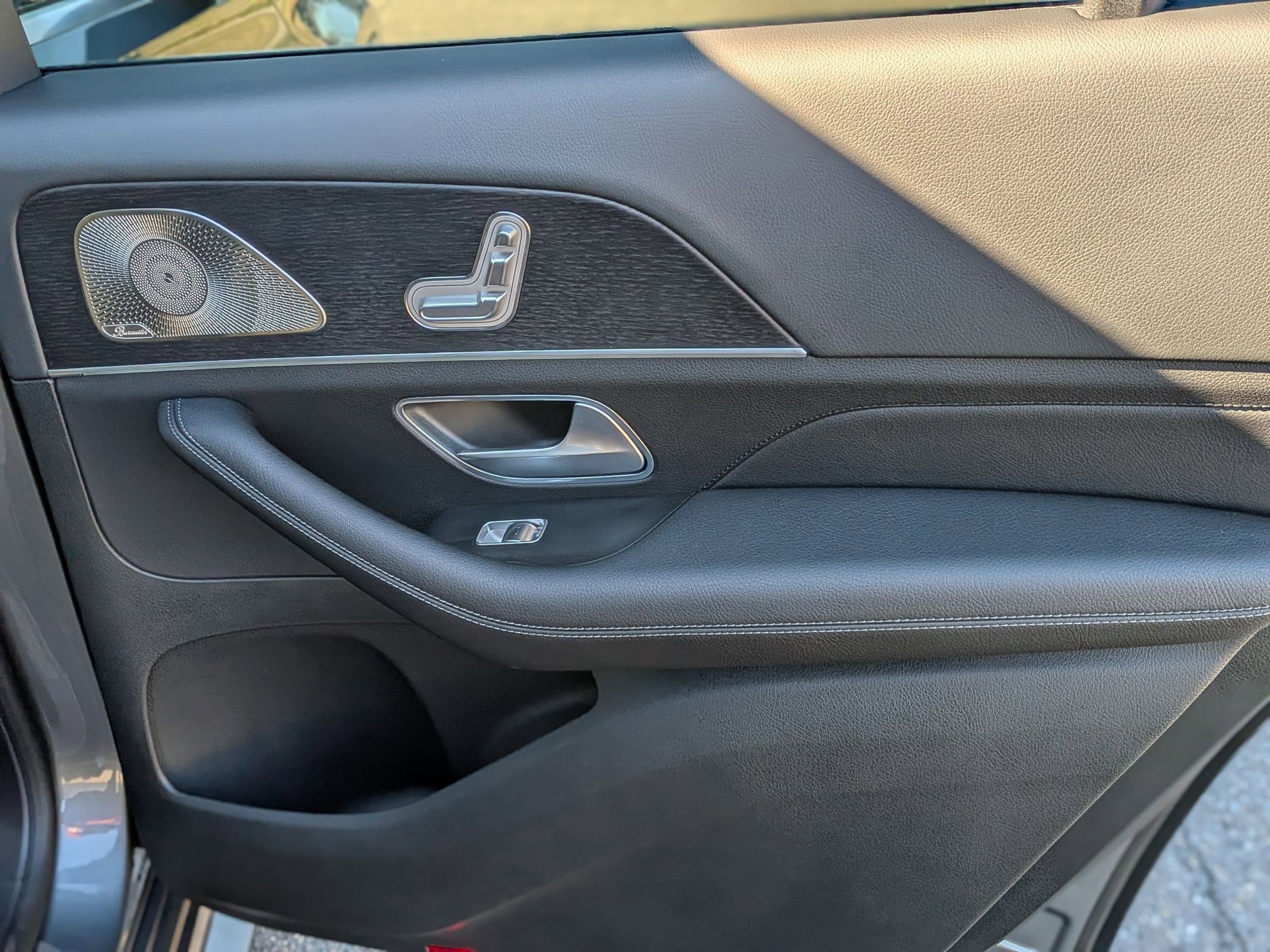 Certified 2025 Mercedes-Benz GLS 450 GLS 450 image 37