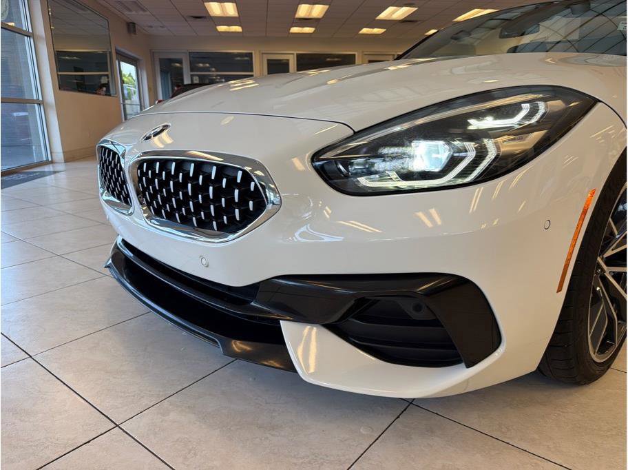 Used 2019 BMW Z4 sDrive30i w/ Convenience Package RWD image 46