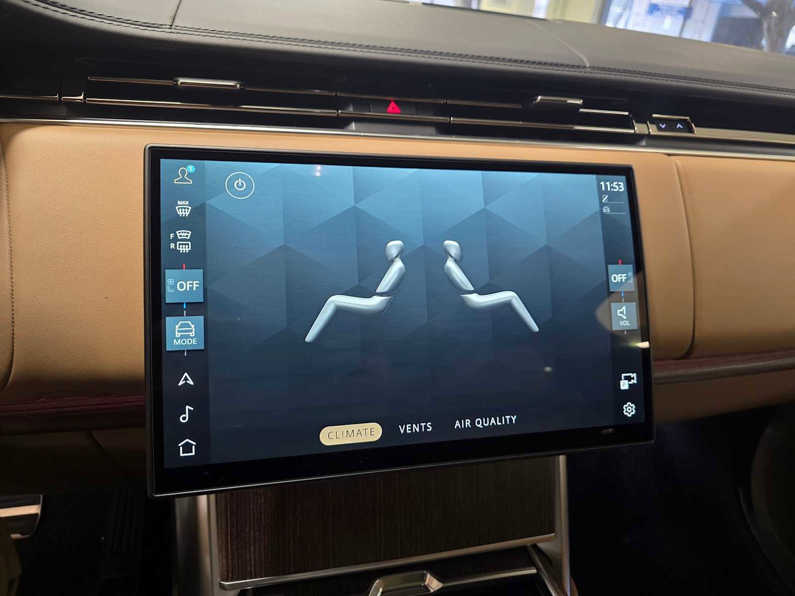 New 2026 Land Rover Range Rover SE image 27