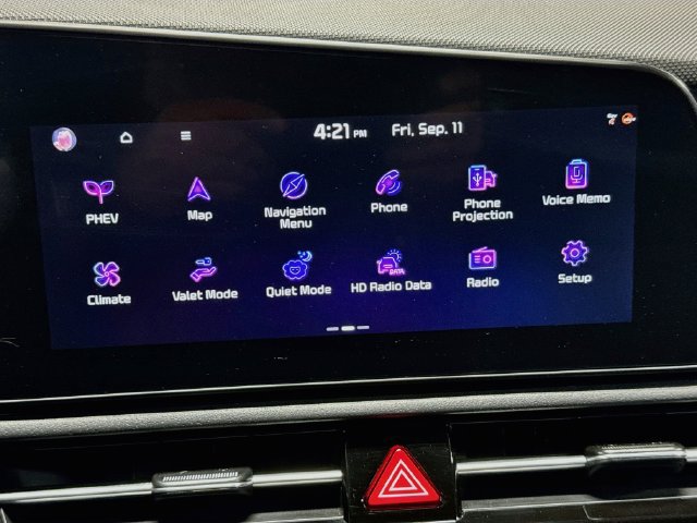 Certified 2025 Kia Niro EX w/ EX Cold Weather Package FWD image 15