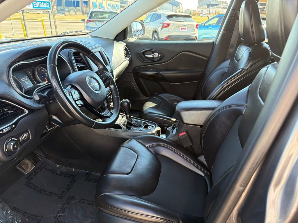 Used 2019 Jeep Cherokee Altitude image 9