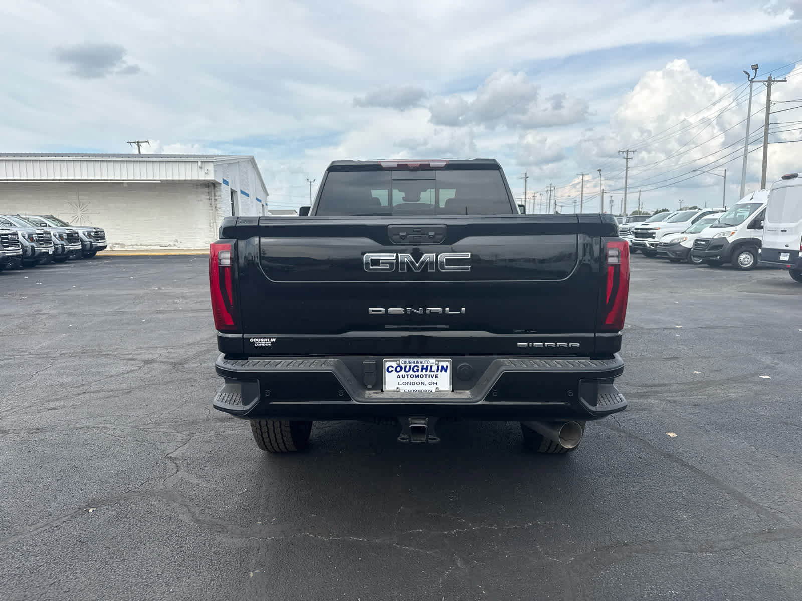New 2026 GMC Sierra 2500 Denali Ultimate AWD/4WD image 4
