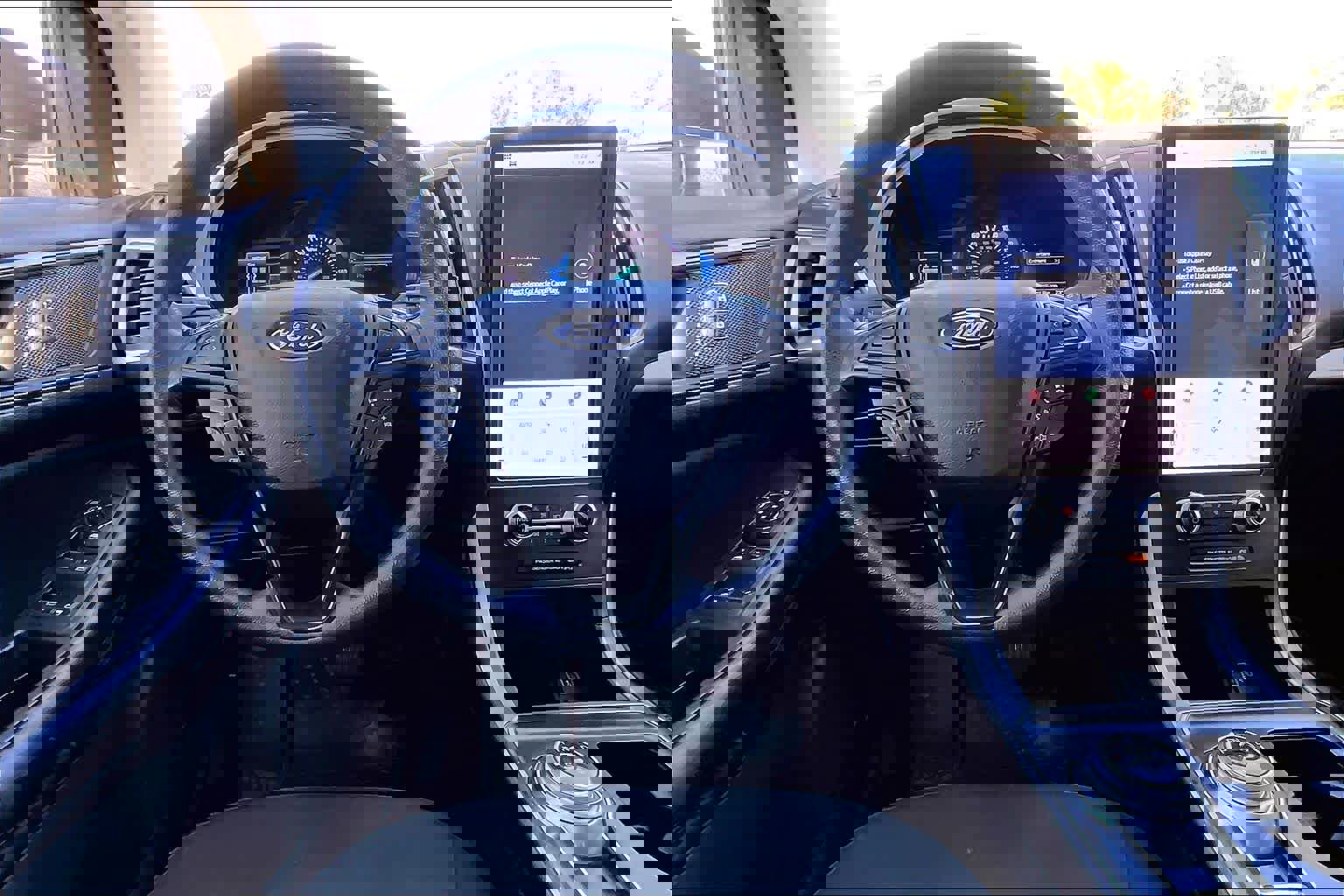 Used 2022 Ford Edge SE image 6