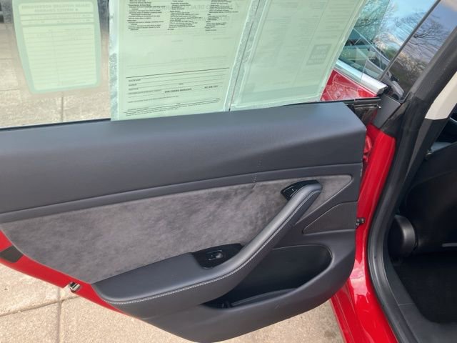 Used 2018 Tesla Model 3 Long Range image 32