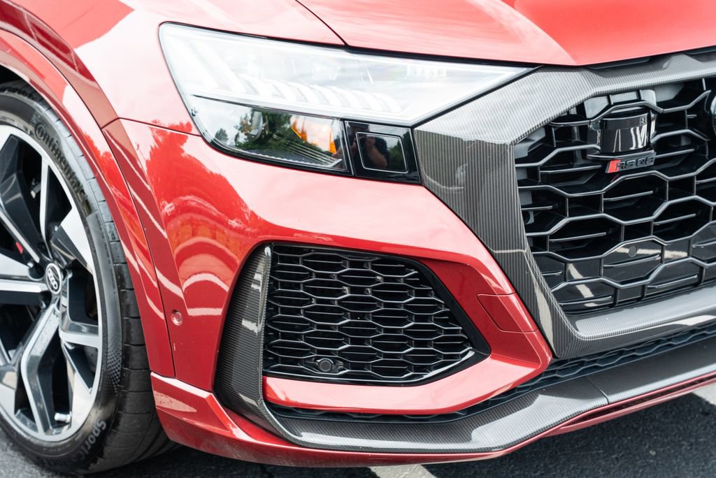 Used 2022 Audi RS Q8 w/ Carbon Optic Package AWD/4WD image 9